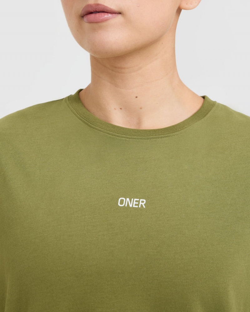 Oner Active Classic Oner Grafisk Crop Lette T Shirts Olivengrøn Grøn | 491-QLOSEI